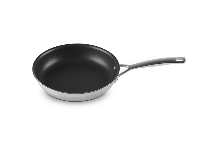 Le Creuset Antihaftbeschichtetes 2-teiliges Pfannenset aus 3-ply Edelstahl im Angebot