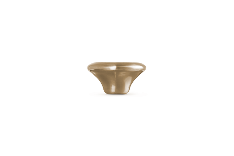 Le Creuset Hellgoldfarbener Herzknopf Neueste Mode