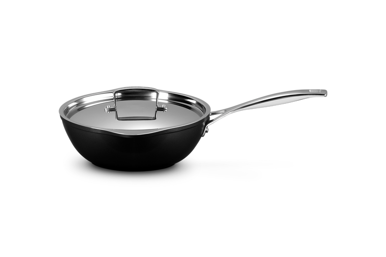 Le Creuset Aluminium-Antihaft Sautépfanne mit zwei Ausgießern