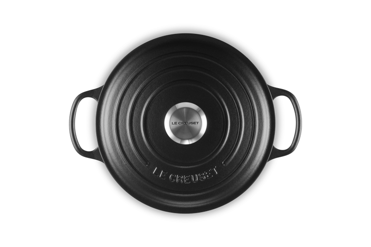 Le Creuset Sauteuse mit schwarzer Innenemaille aus Gusseisen Günstiger Verkauf