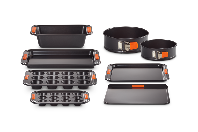Le Creuset 8-teiliges Antihaft-Backformen Profi-Set