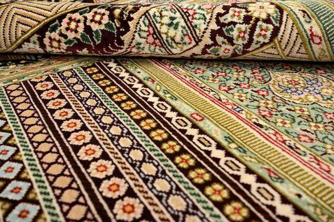 Nain Trading Ghom Seide Signiert 158 x 100 Begrenzte Freigabe