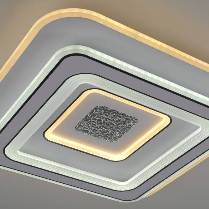 Paul Neuhaus LED Deckenleuchte weiß Fernbedienung dmmbar Wohnraumbeleuchtung Schlussverkauf