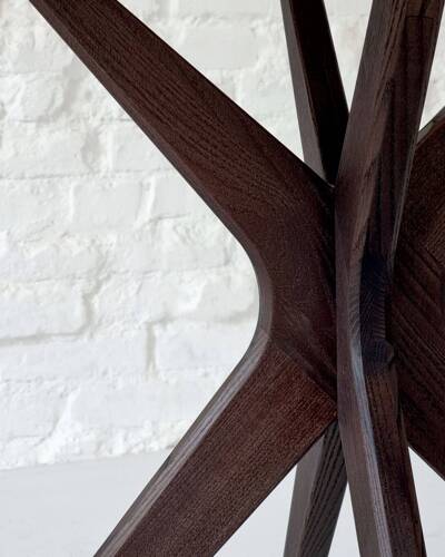 Ragaba JUBI BOLD round dining table available in different sizes oak Zeitbegrenzte Promotion