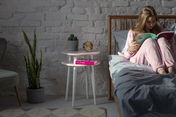 Ragaba UFO Side Table diam. 45cm x height 61cm - Dusky pink/white legs Räumungsverkauf