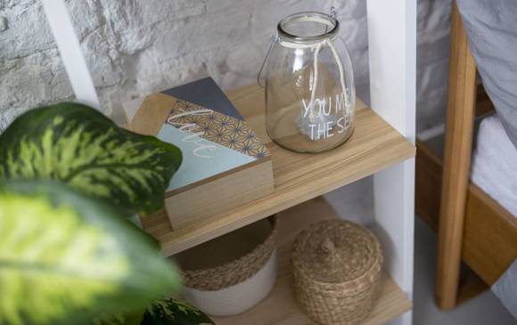 Ragaba ASHME Ladder Shelf 45x35x180cm - Ashwood Shelves / White Tägliche Deals