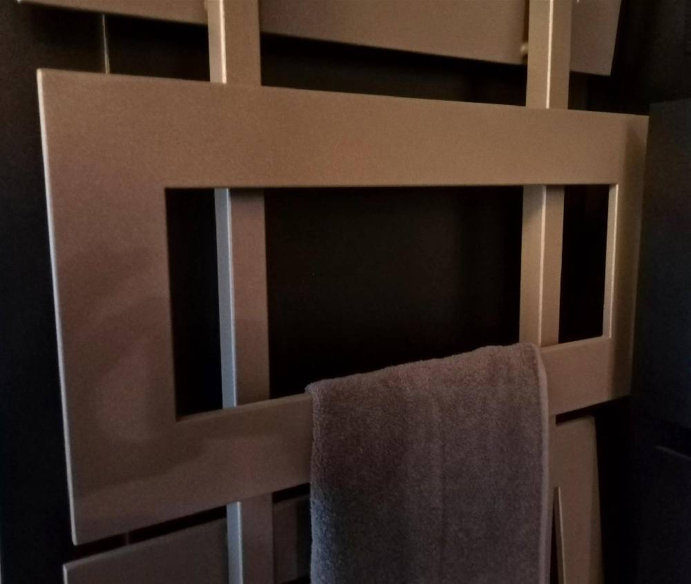 Szagato BADHEIZKÖRPER Design ART I 180x60cm 1019 Watt braun SZAGATO Paneelheizkörper Designheizkörper Handtuchheizkörper mit Mittelanschluss Handtuchwärmer Vierteljährliche Förderung