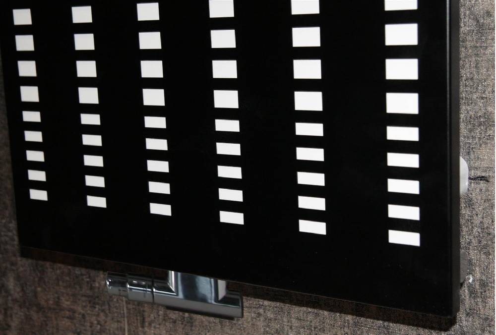 Szagato BADHEIZKÖRPER Design broken Mirror 2 120x47cm 799 Watt schwarz SZAGATO Designheizkörper Handtuchheizkörper mit Mittelanschluss Handtuchwärmer Saisonale Angebote