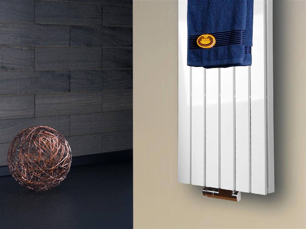 Szagato BADHEIZKÖRPER Design Peking 5 120x47cm 1458 Watt weiß (+1 Halter 50mm) SZAGATO Designheizkörper Handtuchheizkörper mit Mittelanschluss Handtuchwärmer Clearance-Verkauf