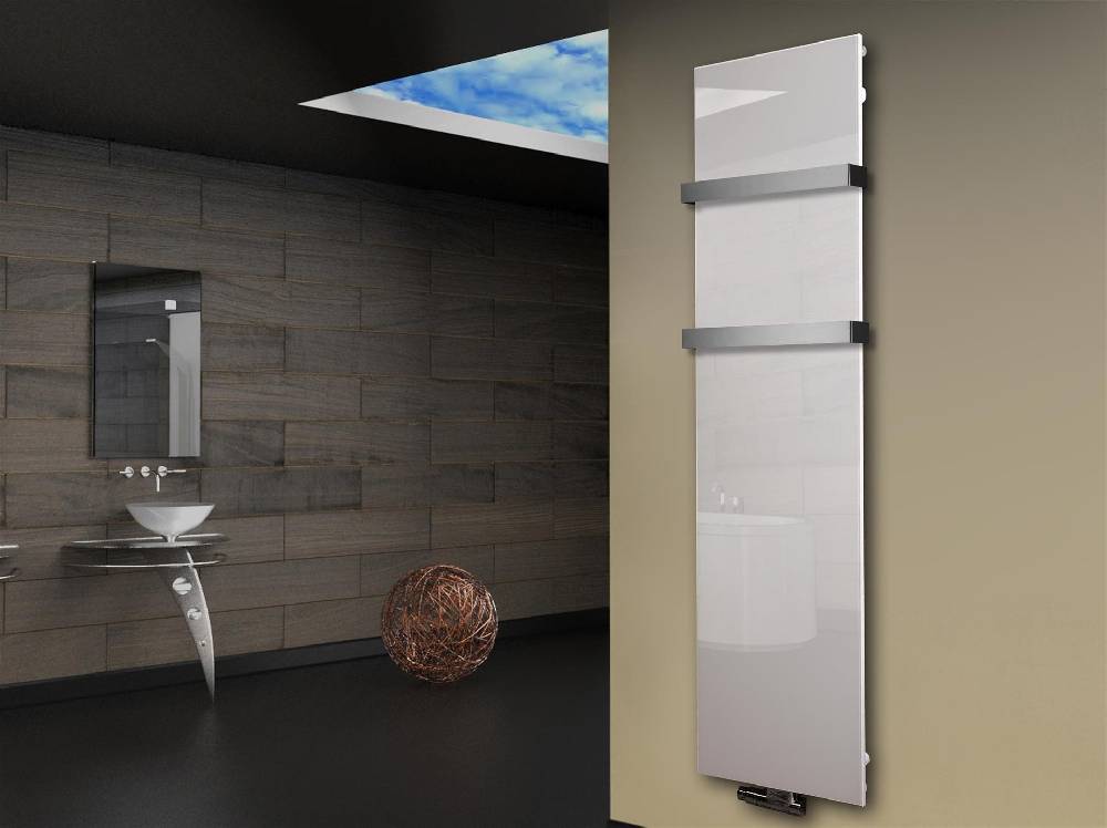 Szagato Badheizkörper mit Glas Design Montevideo 3 (Glasfront) 180x47cm 1118 Watt weiß +2 Halter 50mm SZAGATO Designheizkörper Mittelanschluss Handtuchwärmer