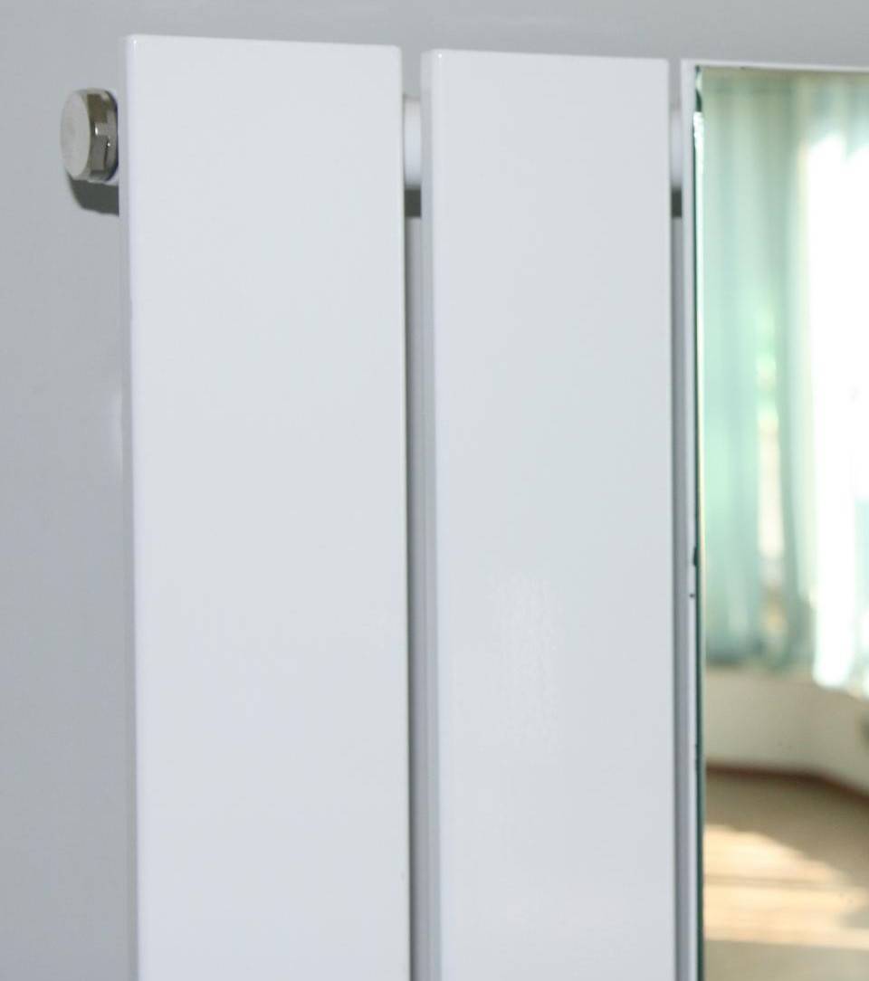 Szagato BADHEIZKÖRPER mit Spiegel Design Shanghai 3 180 x 55cm 819 Watt weiß SZAGATO Designheizkörper Handtuchheizkörper mit Mittelanschluss Handtuchwärmer Outlet