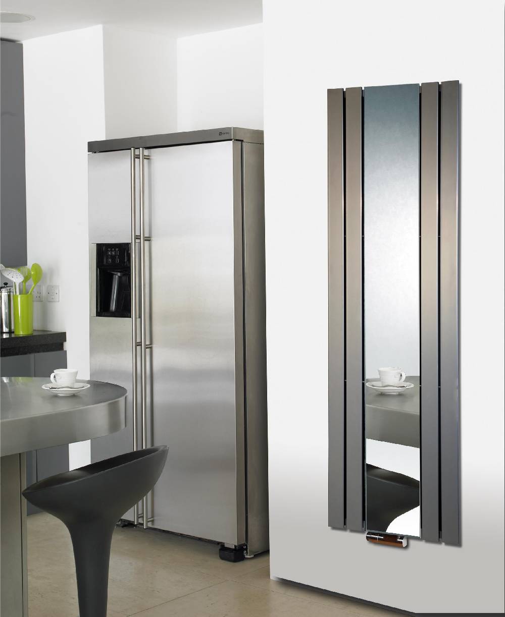 Szagato BADHEIZKÖRPER mit Spiegel Design Shanghai 3 180x55cm 819 W. Edelstahloptik SZAGATO Designheizkörper Handtuchheizkörper Mittelanschluss Handtuchwärmer