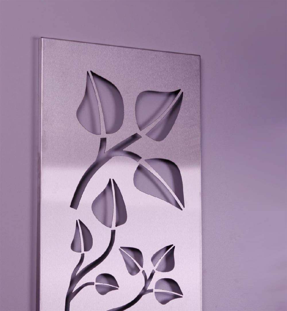 Szagato Garderobe Wandgarderobe Design Leaves 140x40cm Edelstahl matt SZAGATO Garderobe Metall Wand Garderobenpaneel Garderobenleiste Flurgarderobe Flur Große Rabatte