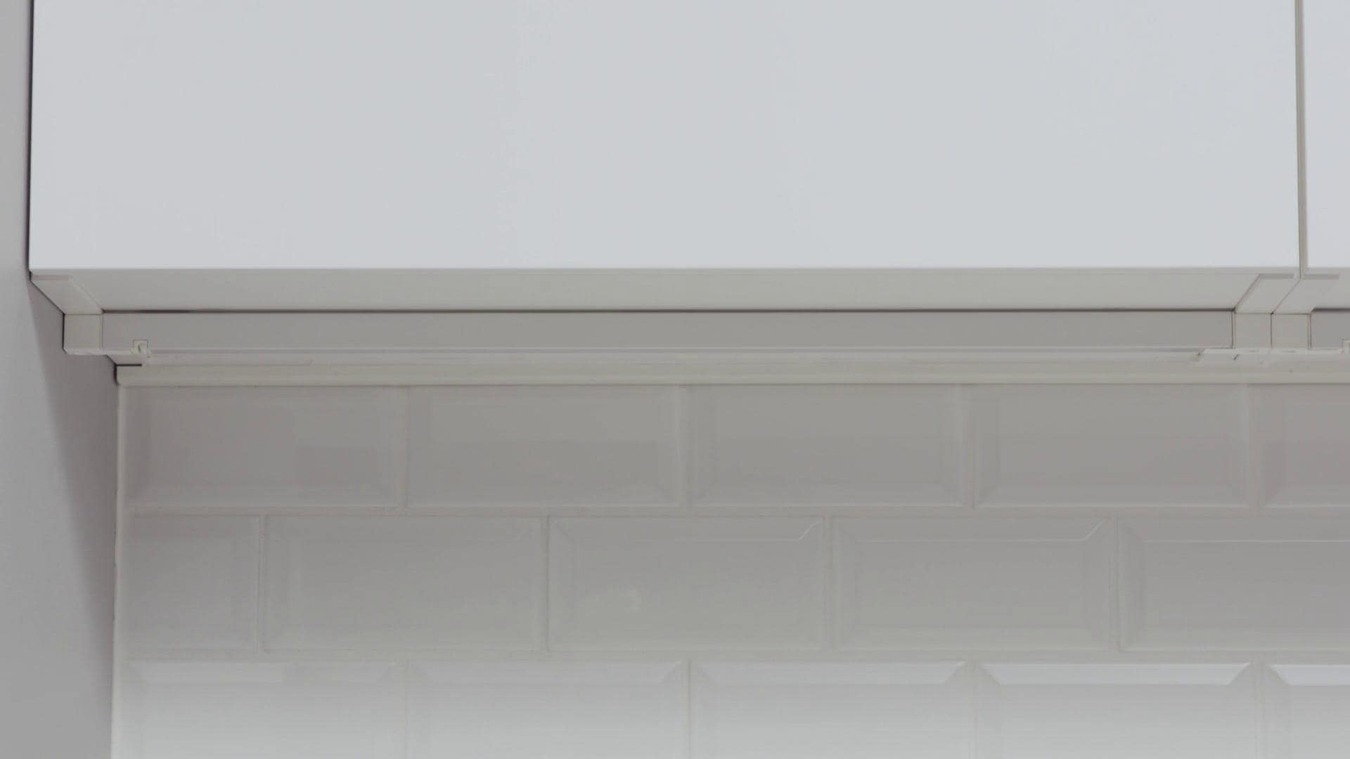 IKEA SKYDRAG LED-Lichtleiste/Arbpl/Klschr+Sensor dimmbar weiß 80 cm Angebote