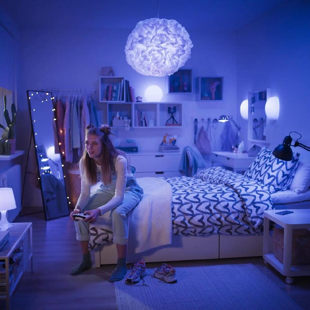 IKEA TRÅDFRI LED-Leuchtmittel E27 806 lm kabellos dimmbar Farb- und Weißspektrum/rund opalweiß Fabrikladen