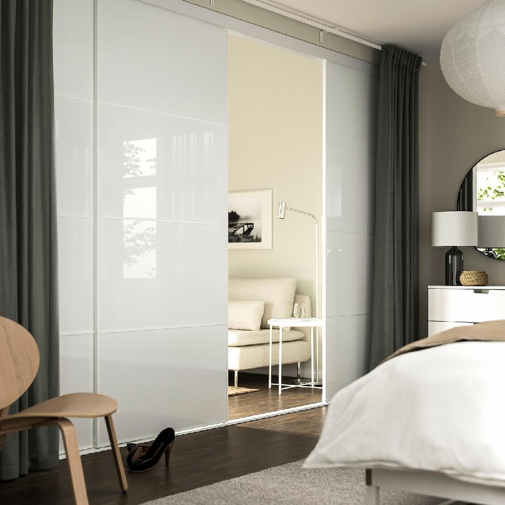 IKEA SKYTTA / FÄRVIK Schiebetür-Kombination weiß/weiß Glas 351x240 cm Günstiger Verkauf