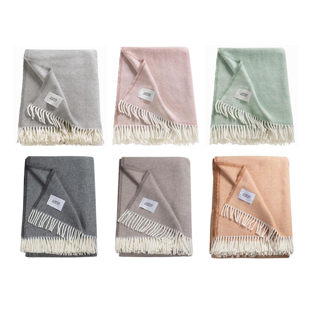 wohndirekt Kuscheldecke Relax • mit langen Fransen • Minimuster • 140 x 200 cm Flash Sale