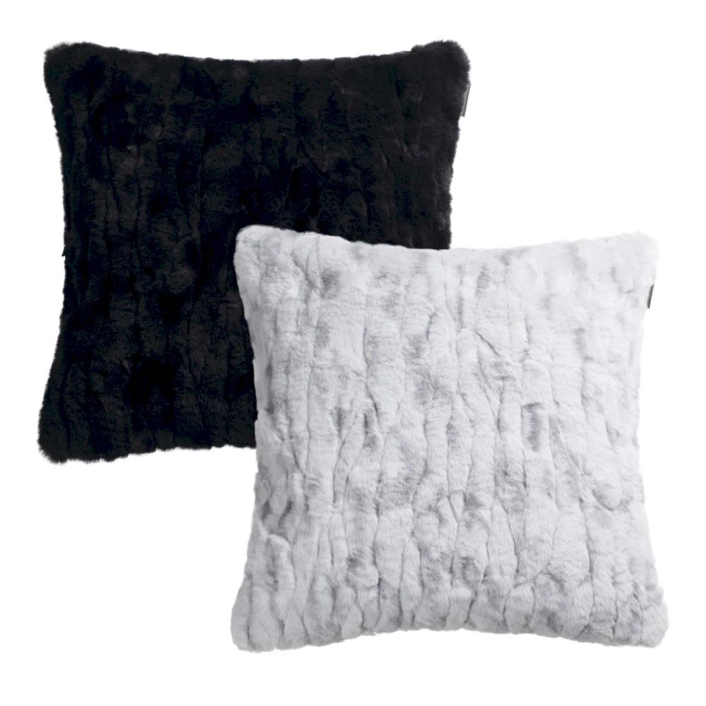 wohndirekt Kissenhülle Furry aus Kunstfell und Wirksamt 45 x 45 cm wohndirekt Kissenhülle Furry aus Kunstfell und Wirksamt 45 x 45 cm